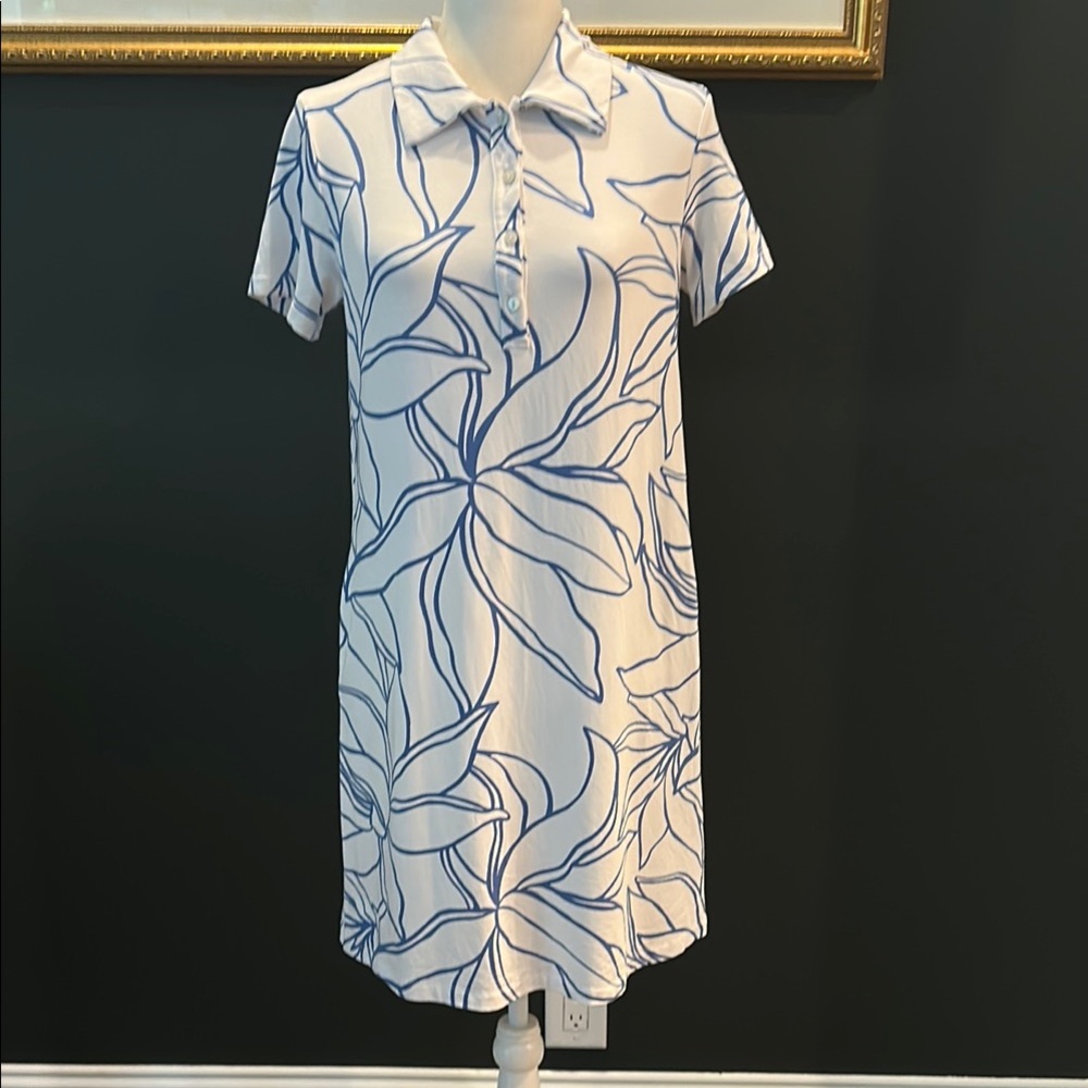 NWOT- Tori Richard Honolulu White and Blue Floral Shirt Dress